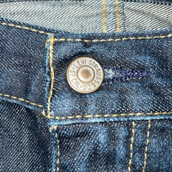 Levi’s 505 Regular Fit Straight Denim Jeans Mens Size 42x30 Dark Wash EUC - Picture 6 of 16